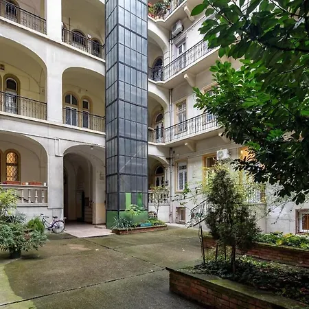 Central - Comfy - Relaxing Sleep Budapest Exterior photo